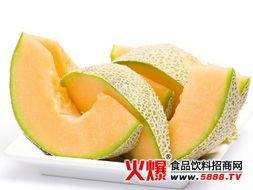 孕妇梦见给母鸡吃哈密瓜,母鸡与哈密瓜的奇妙寓意