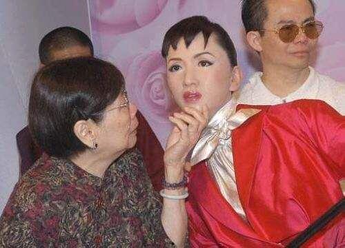 梅艳芳瓜姐吃瓜,揭秘娱乐圈幕后风云