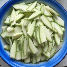 吃炒葫芦瓜拉肚子,揭秘饮食安全与肠胃健康